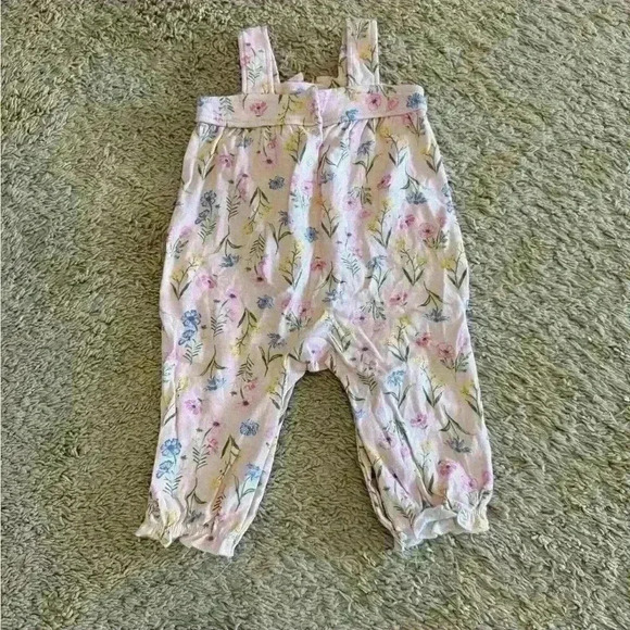 Lot of Baby Girl Spring/Summer Clothes 3-6 months - Picture 4 of 9